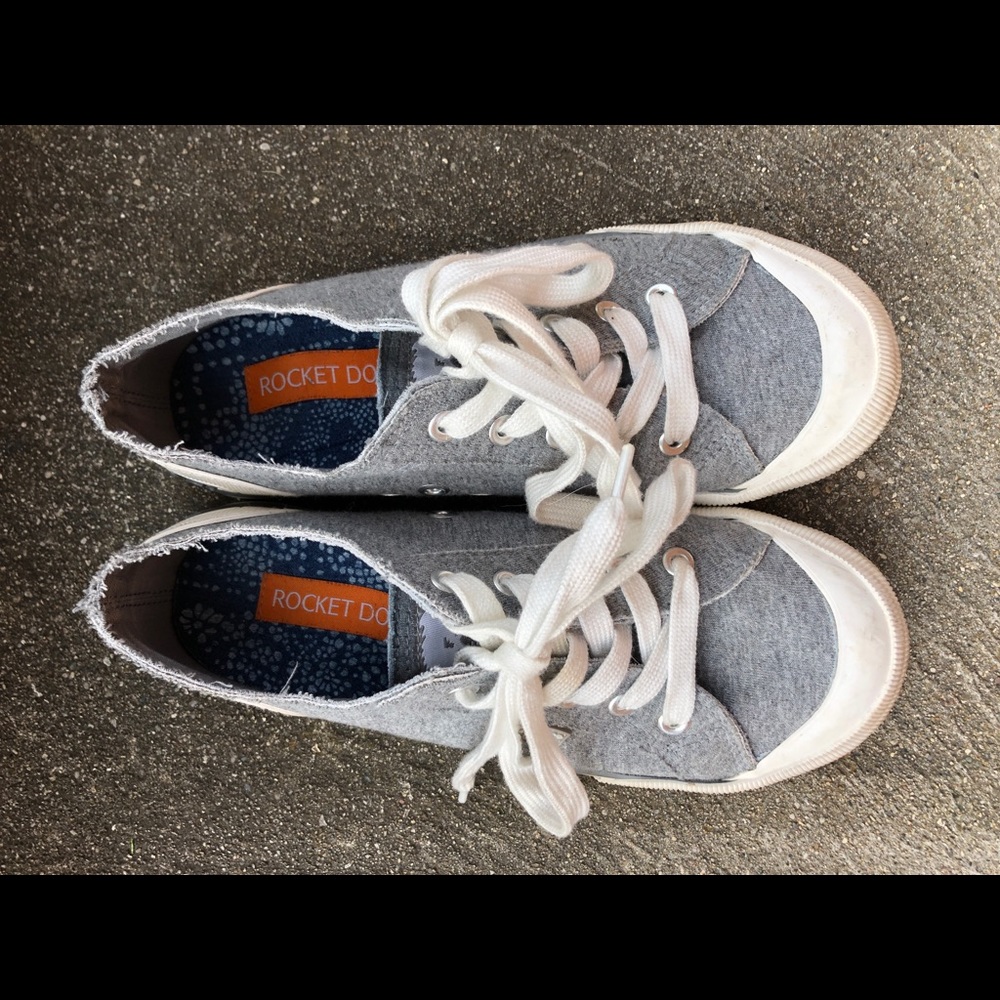 Sz 6.5 Rocket Dog Jazzin shoe